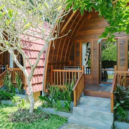 Adi Bungalow Nusa Penida Redpartner Ped Kültér fotó