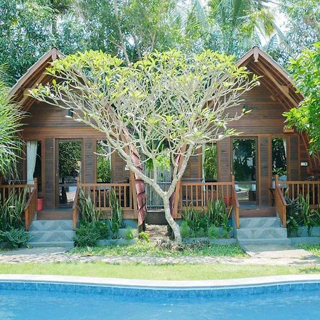Adi Bungalow Nusa Penida Redpartner Ped Kültér fotó