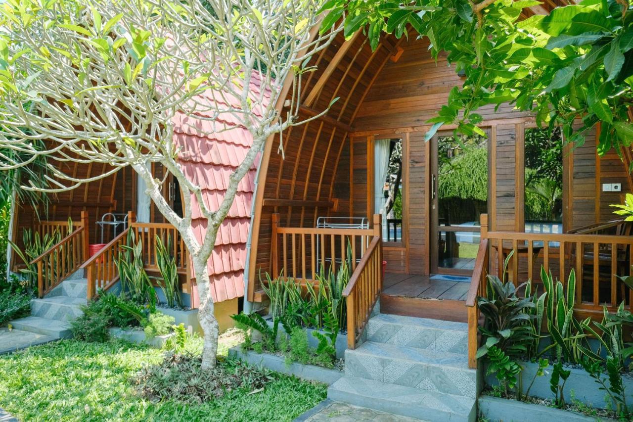 Adi Bungalow Nusa Penida Redpartner Ped Kültér fotó
