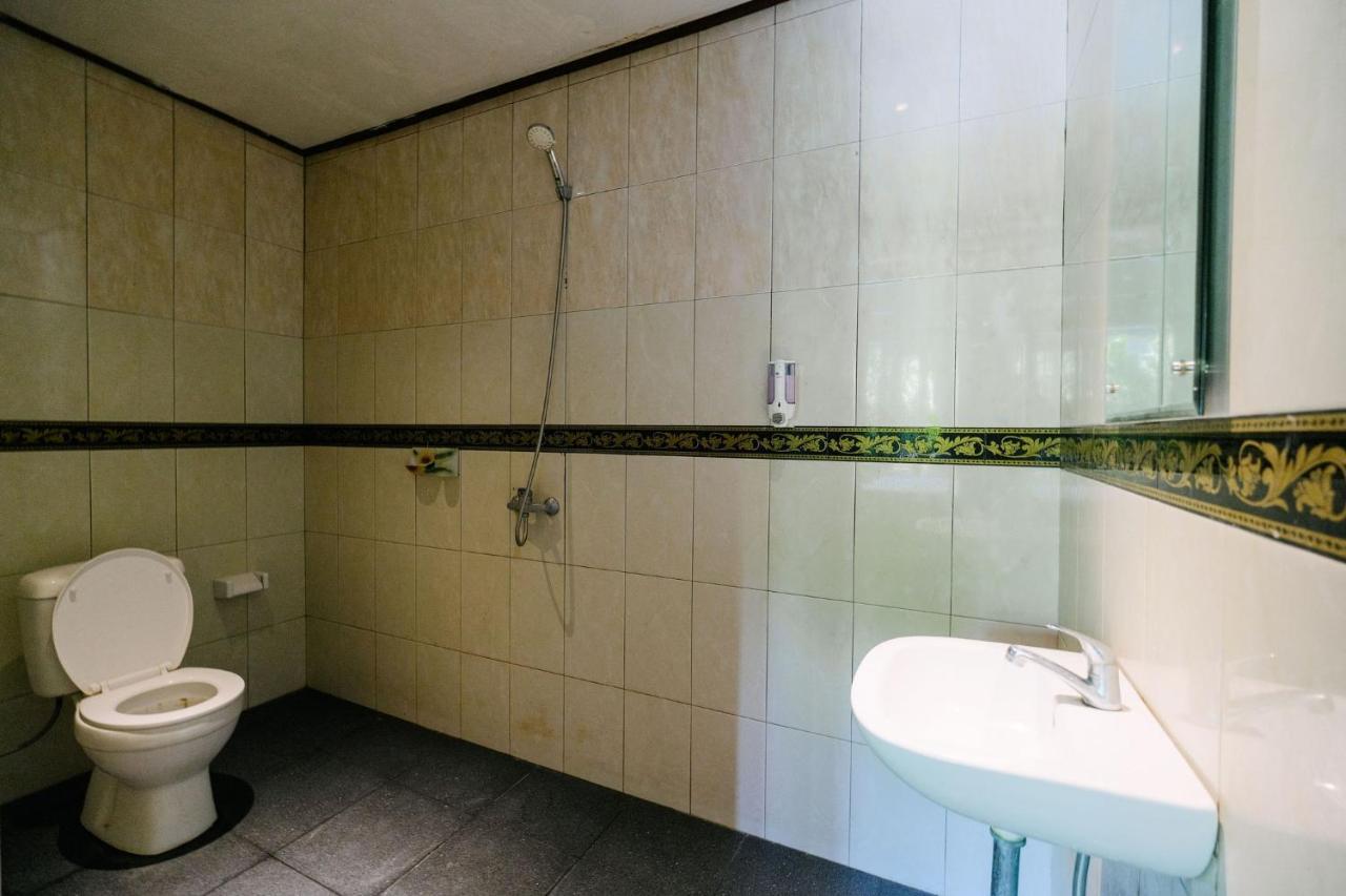 Adi Bungalow Nusa Penida Redpartner Ped Kültér fotó