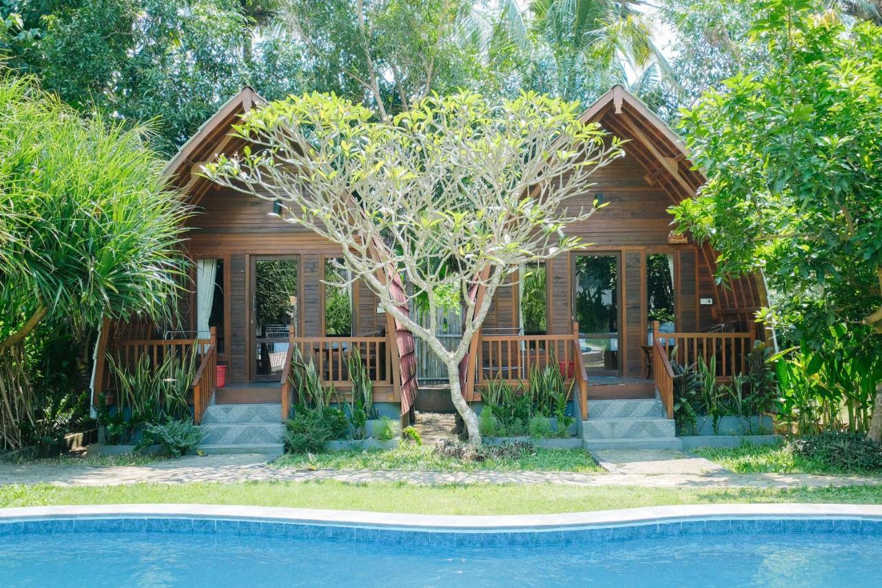 Adi Bungalow Nusa Penida Redpartner Ped Kültér fotó