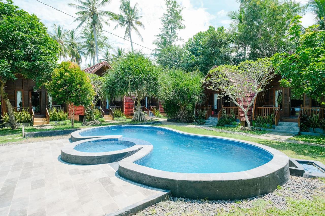 Adi Bungalow Nusa Penida Redpartner Ped Kültér fotó