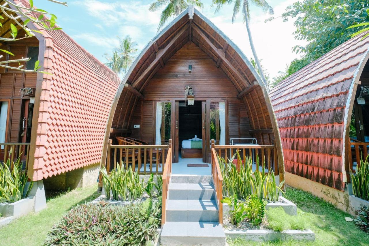 Adi Bungalow Nusa Penida Redpartner Ped Kültér fotó