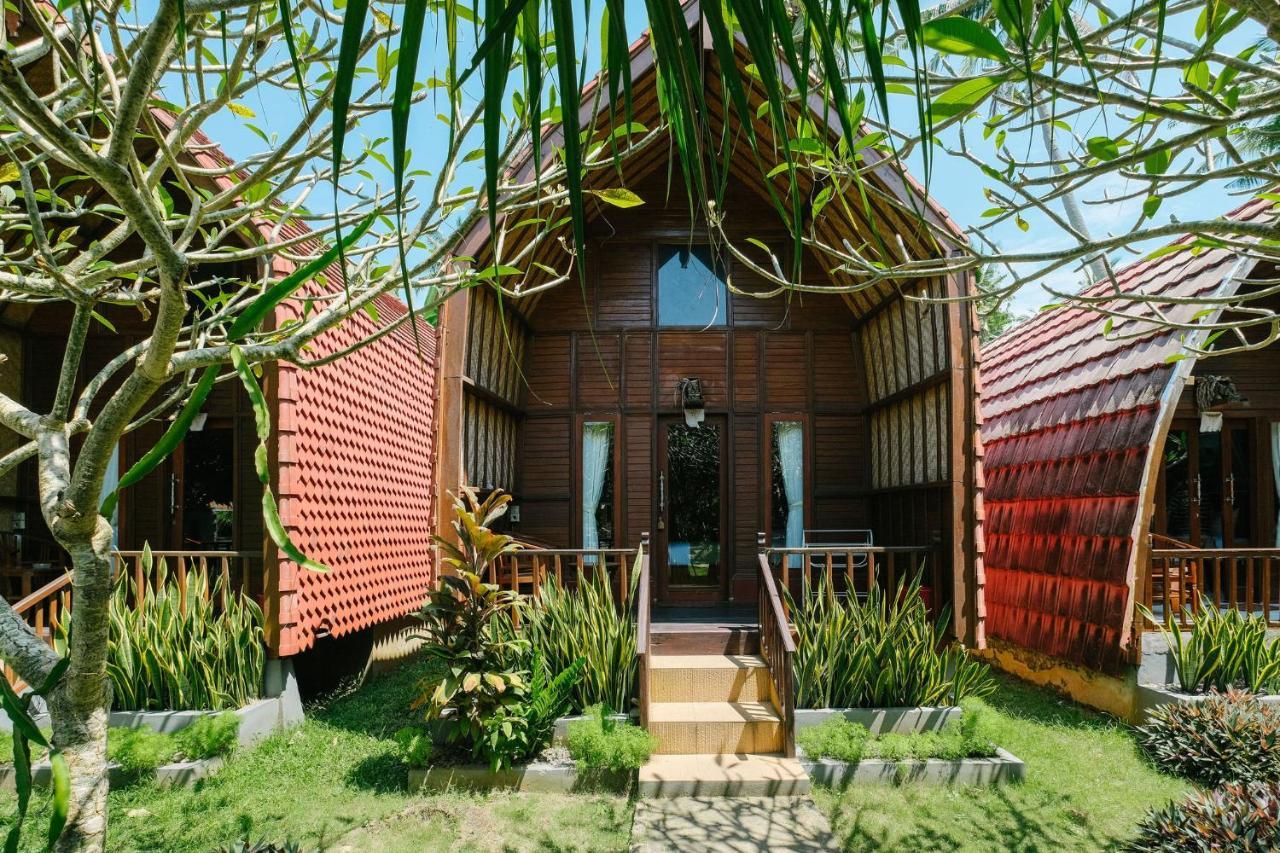 Adi Bungalow Nusa Penida Redpartner Ped Kültér fotó