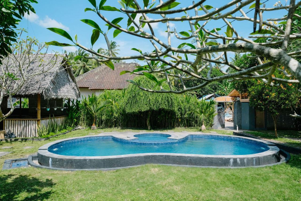 Adi Bungalow Nusa Penida Redpartner Ped Kültér fotó