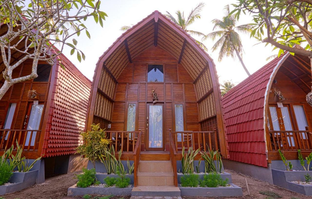 Adi Bungalow Nusa Penida Redpartner Ped Kültér fotó