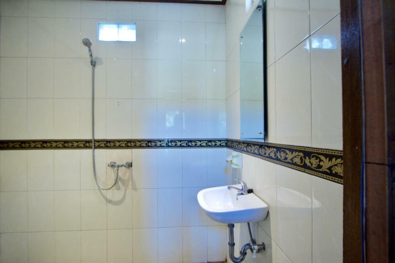 Adi Bungalow Nusa Penida Redpartner Ped Kültér fotó